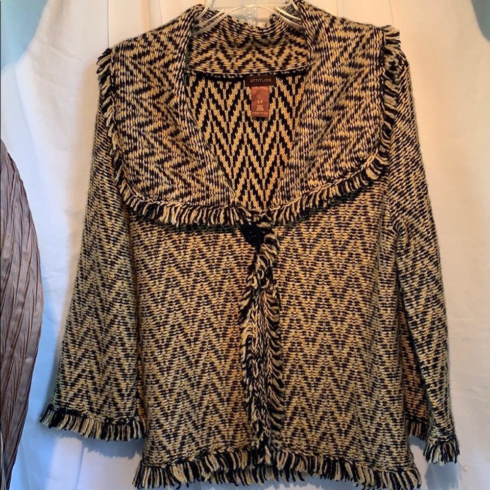Attitude Alpaca blended sweater size small FRINGE